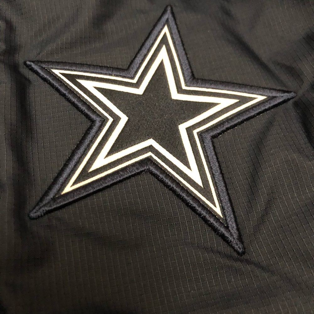 Nike Cowboys AV15 Winterized Jackets Mens Sizes - Picture 4 of 7